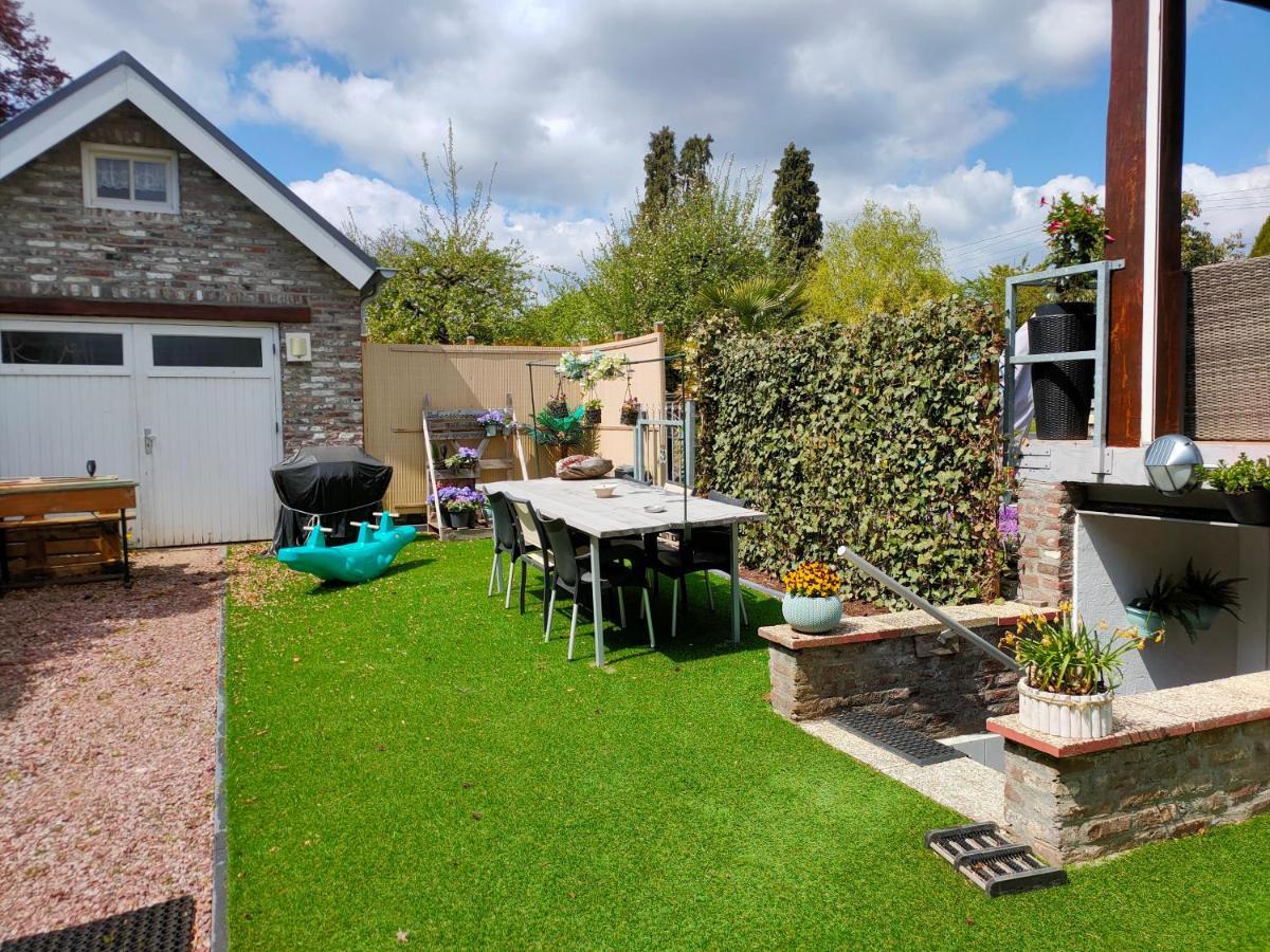 Vakantiewoning Valkenburg 팔켄뷔르흐안더횔 외부 사진