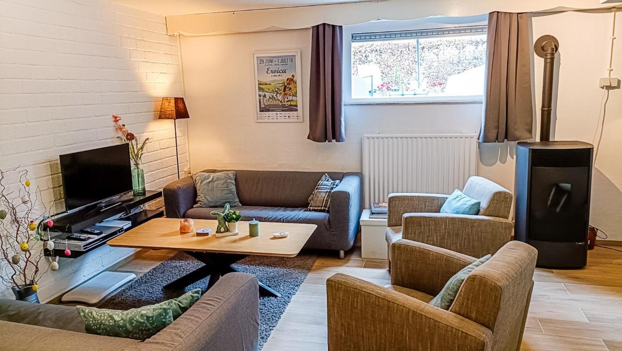 Vakantiewoning Valkenburg 팔켄뷔르흐안더횔 외부 사진